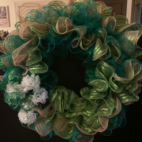 Beautiful Wreaths - Picture 3 of 10